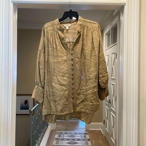 Banana Republic tan linen top (bw)